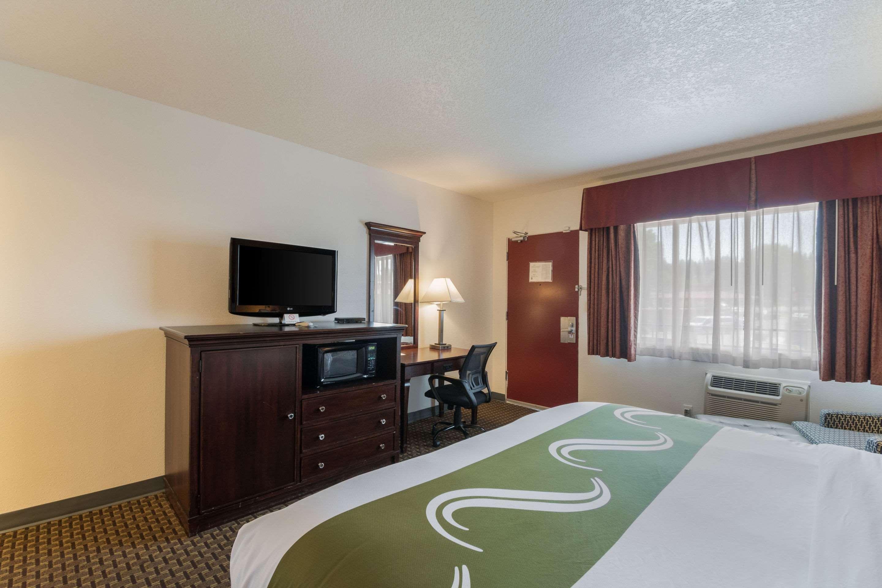Quality Inn & Suites Airport Portland Zewnętrze zdjęcie